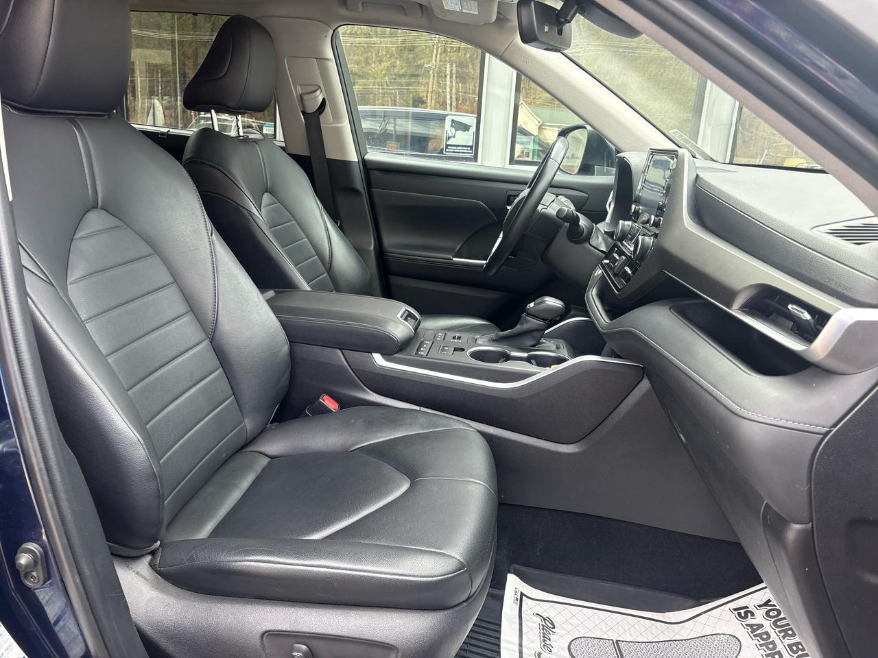 Toyota Highlander XLE AWD V6 2020