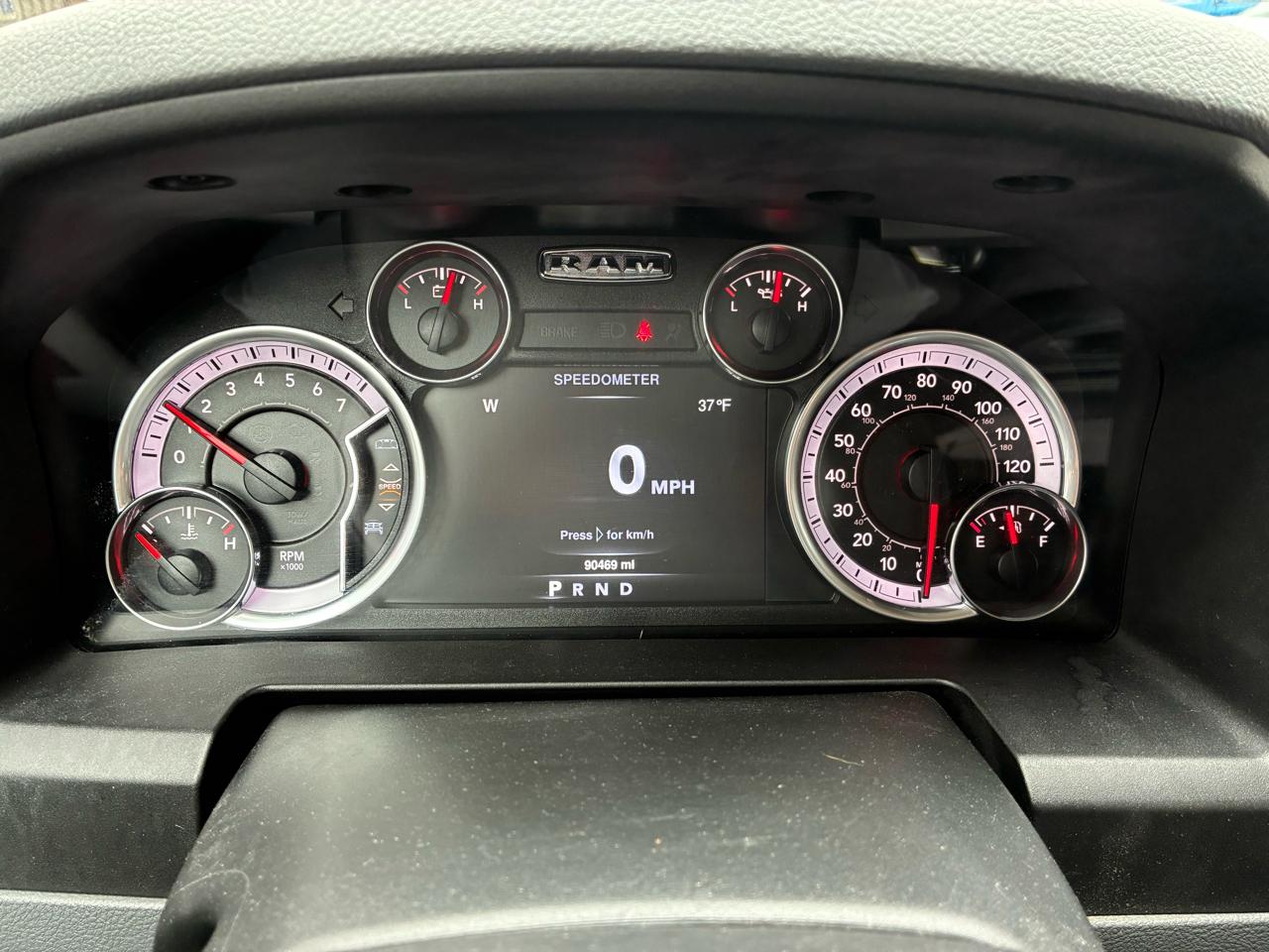 RAM 1500 SLT Quad Cab 4WD 2020