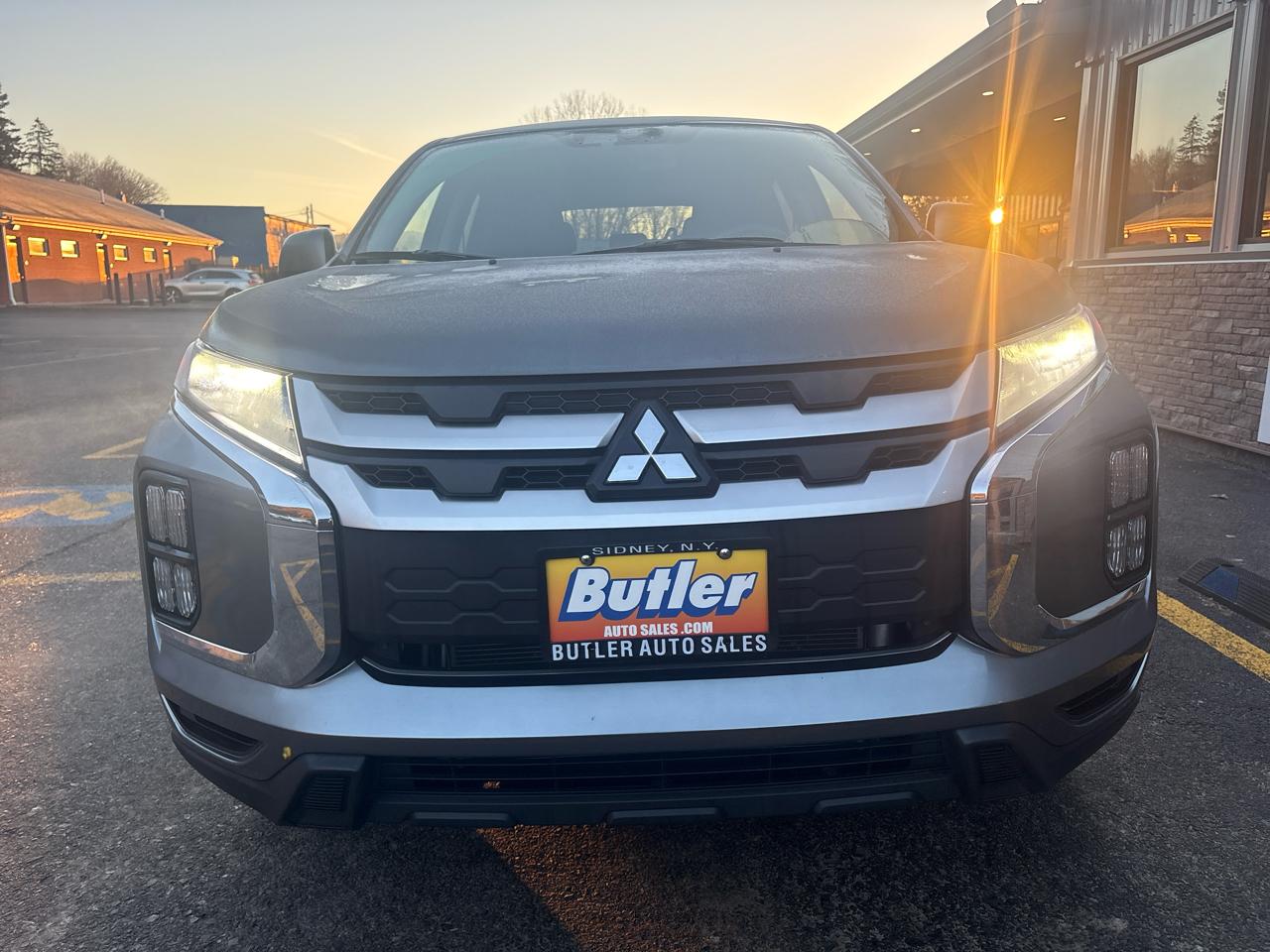 Mitsubishi Outlander Sport 2.0 ES 4WD 2025