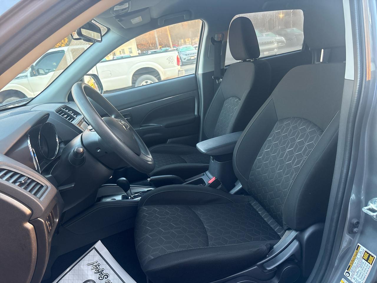 Mitsubishi Outlander Sport 2.0 ES 4WD 2025