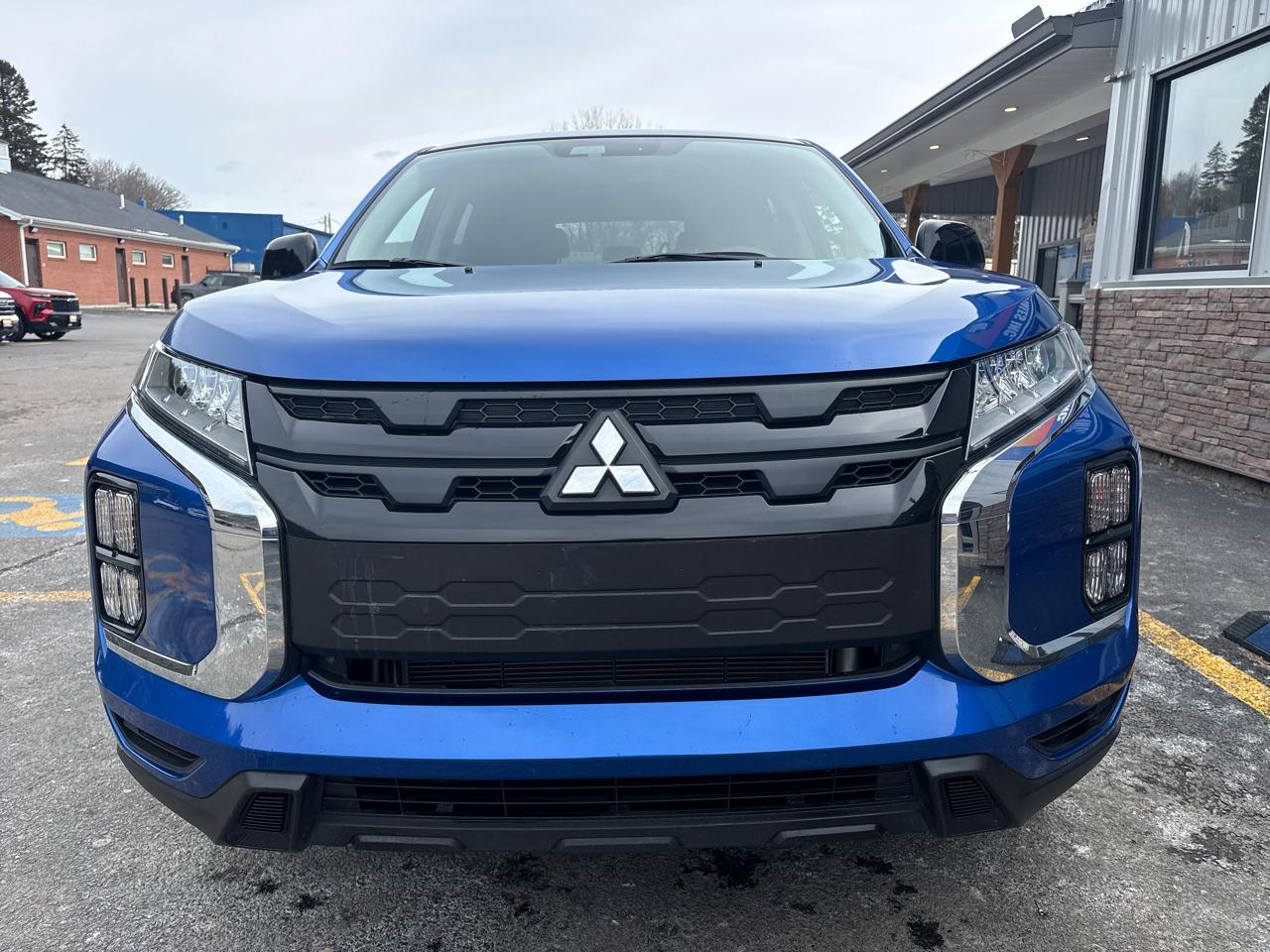 Mitsubishi Outlander Sport 2.0 ES 4WD 2025