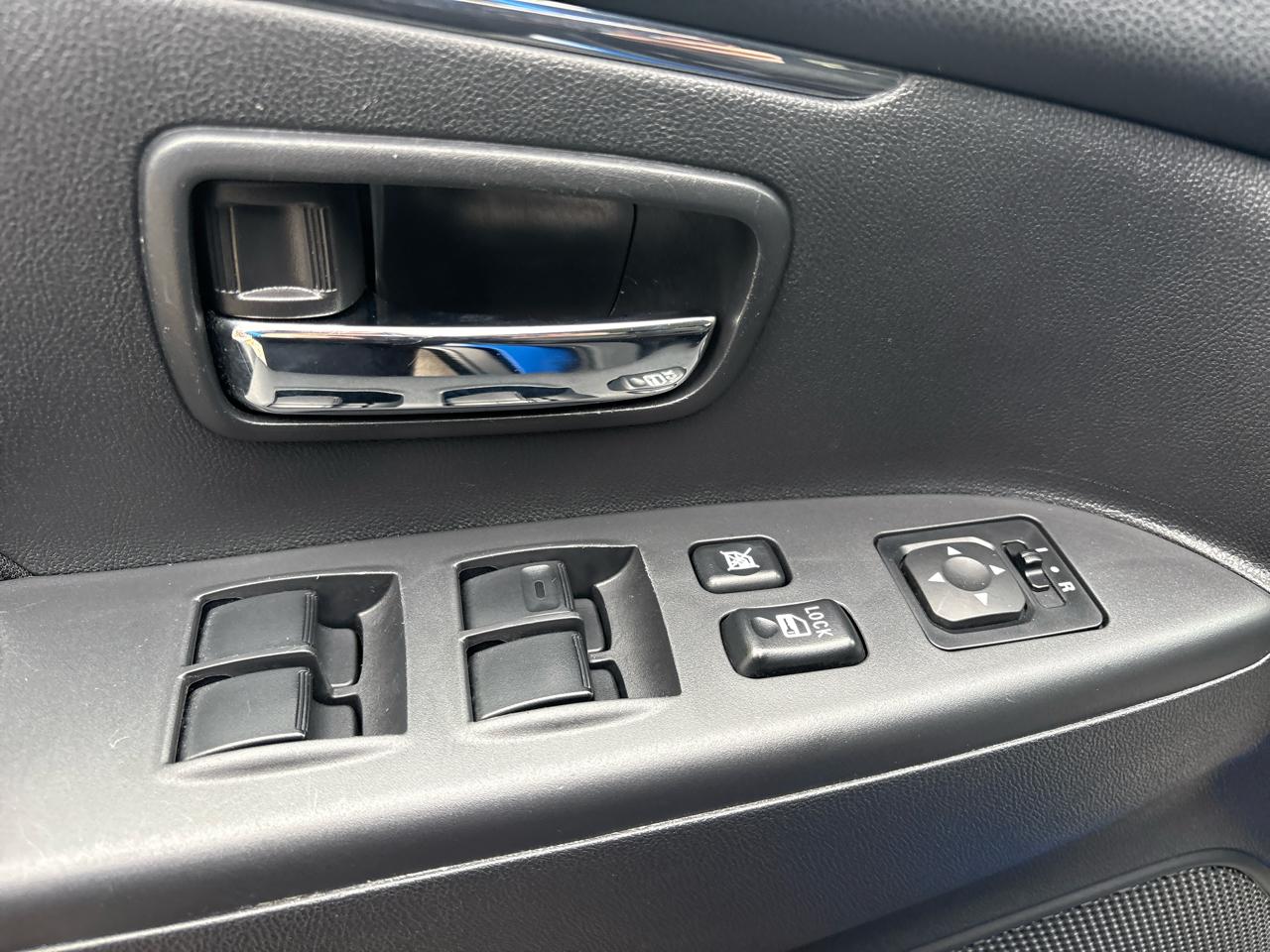 Mitsubishi Outlander Sport 2.0 ES 4WD 2025