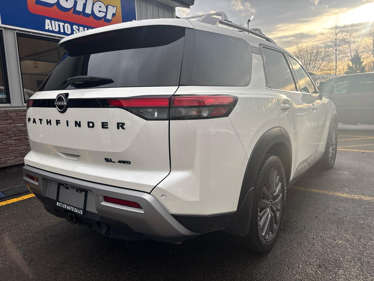 Nissan Pathfinder SL 4WD 2023