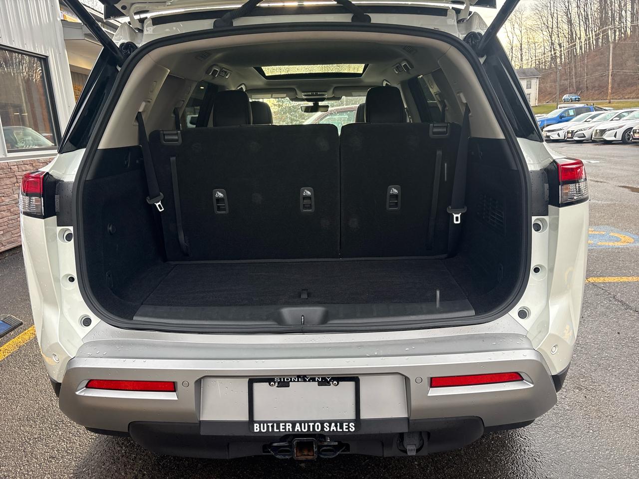 Nissan Pathfinder SL 4WD 2023