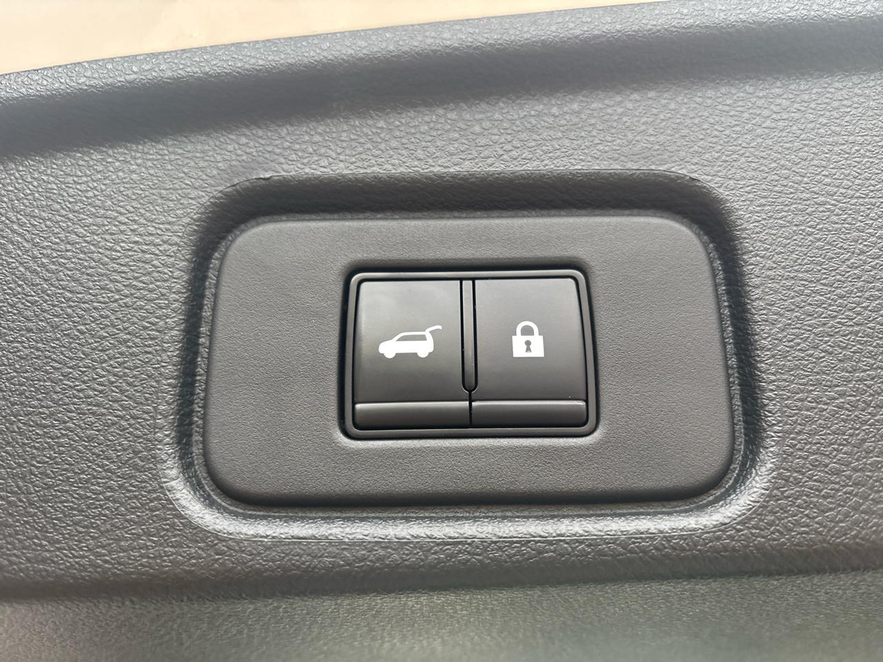 Nissan Pathfinder SL 4WD 2023