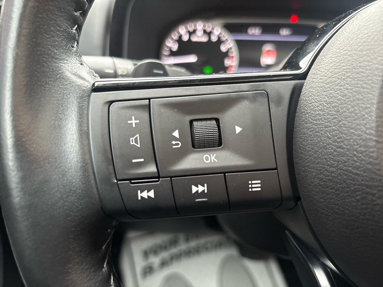 Nissan Pathfinder SL 4WD 2023