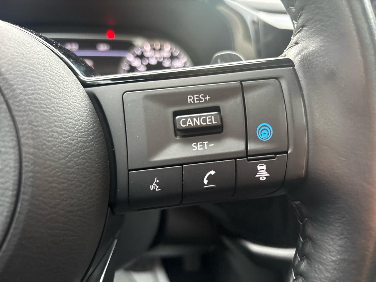 Nissan Pathfinder SL 4WD 2023