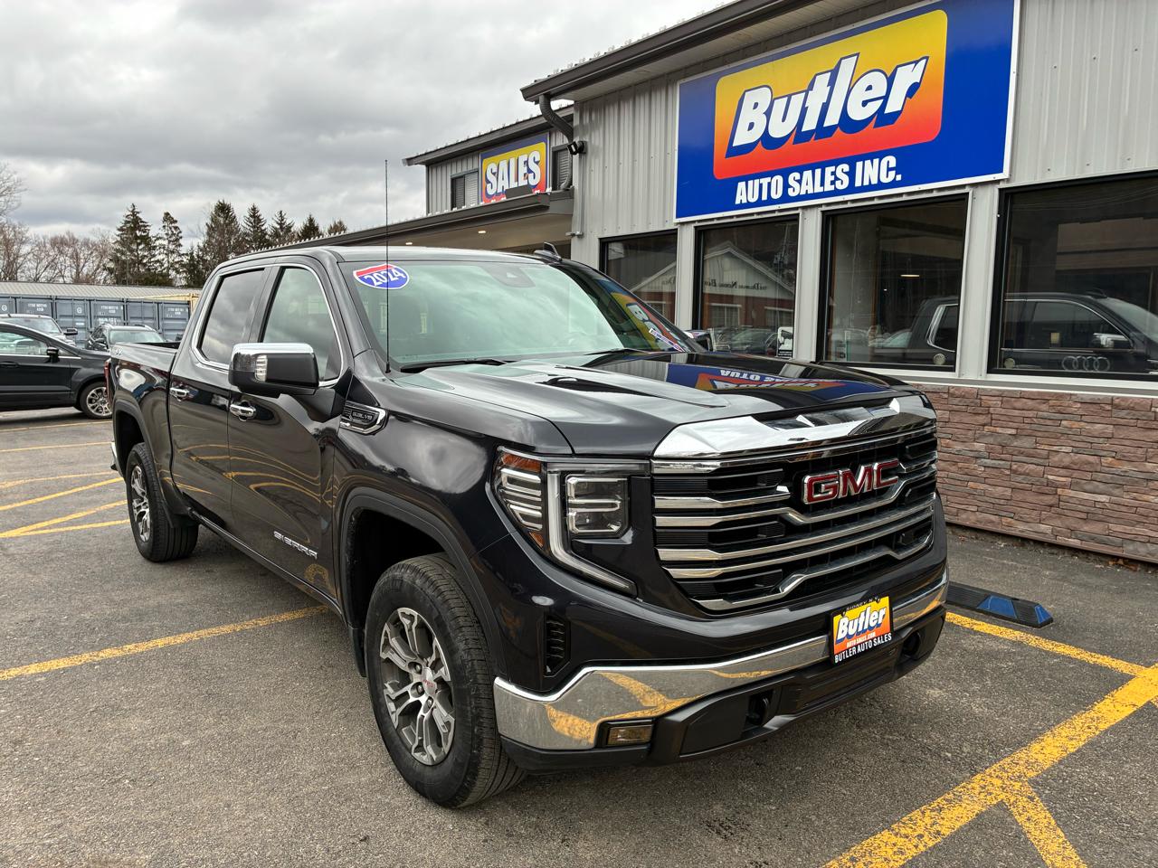 GMC Sierra 1500 SLT Crew Cab 4WD 2024