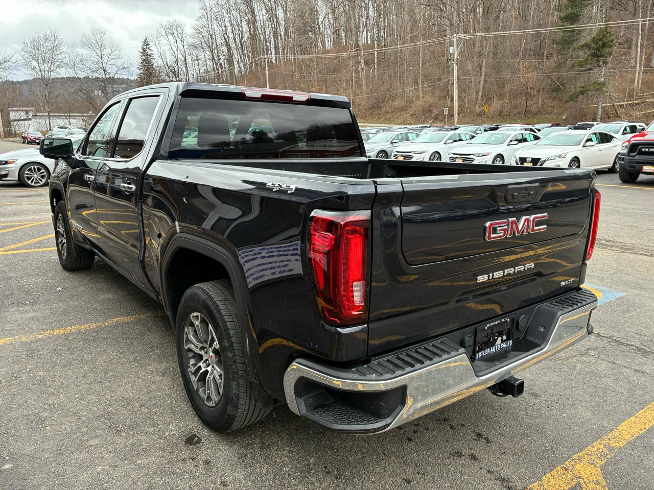 GMC Sierra 1500 SLT Crew Cab 4WD 2024