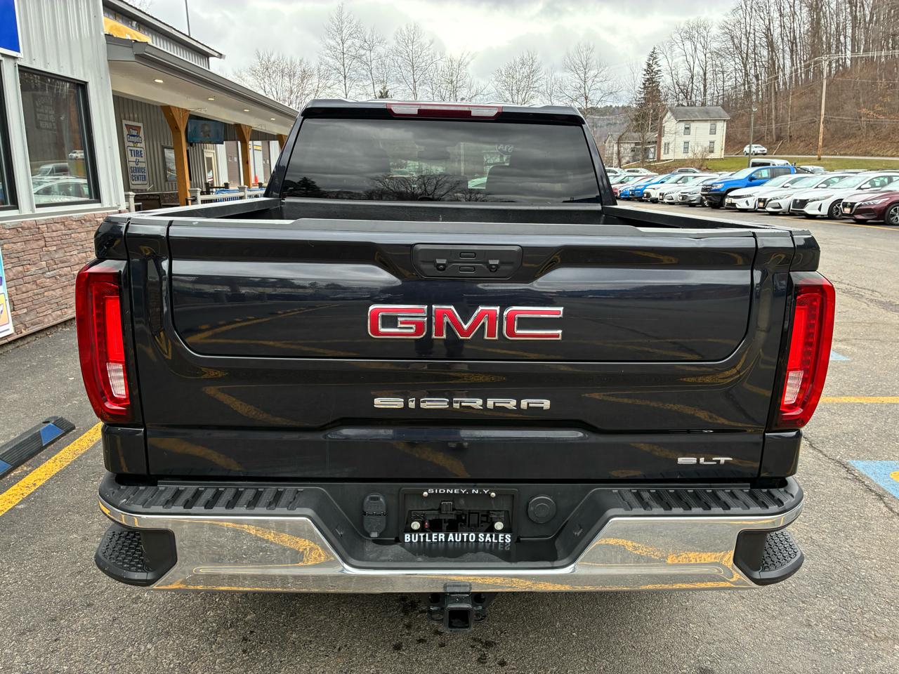 GMC Sierra 1500 SLT Crew Cab 4WD 2024
