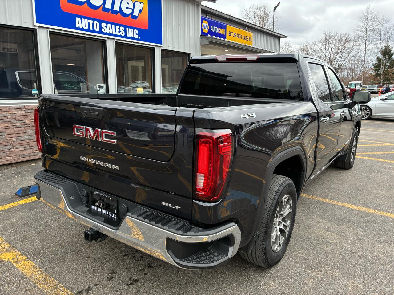 GMC Sierra 1500 SLT Crew Cab 4WD 2024