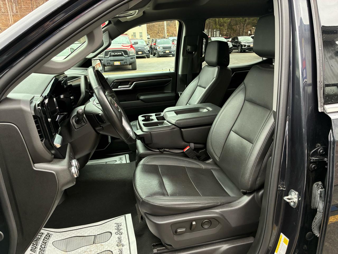 GMC Sierra 1500 SLT Crew Cab 4WD 2024