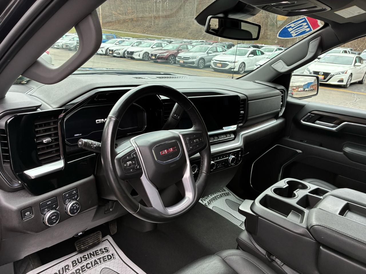 GMC Sierra 1500 SLT Crew Cab 4WD 2024