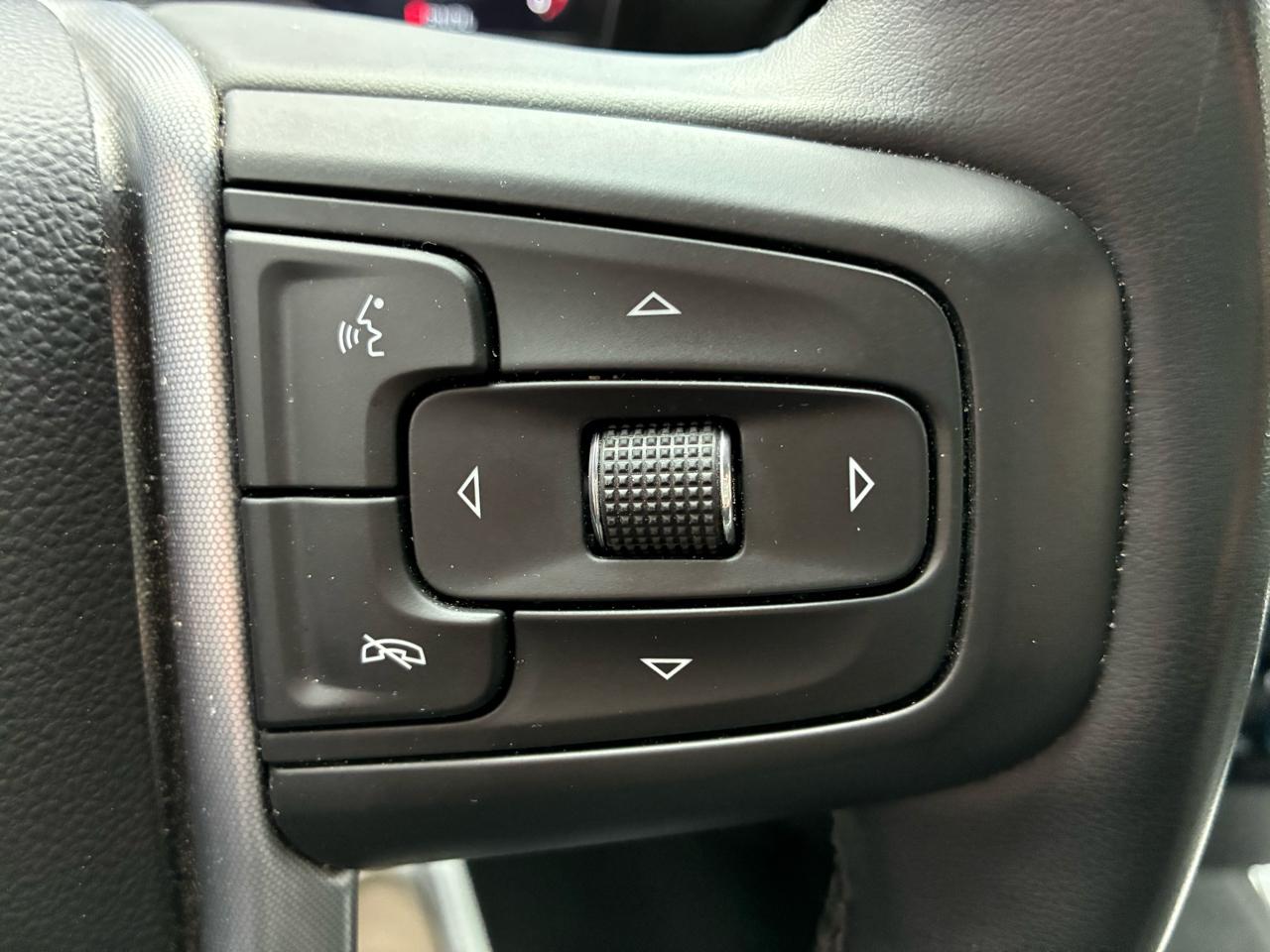 GMC Sierra 1500 SLT Crew Cab 4WD 2024