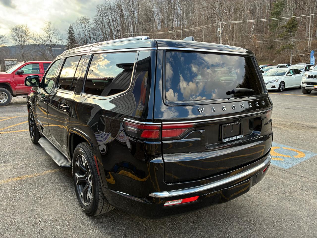 Jeep Wagoneer Series III 4WD 2024