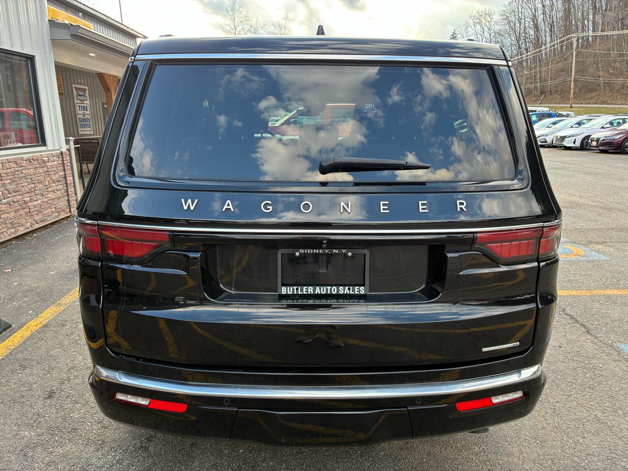 Jeep Wagoneer Series III 4WD 2024