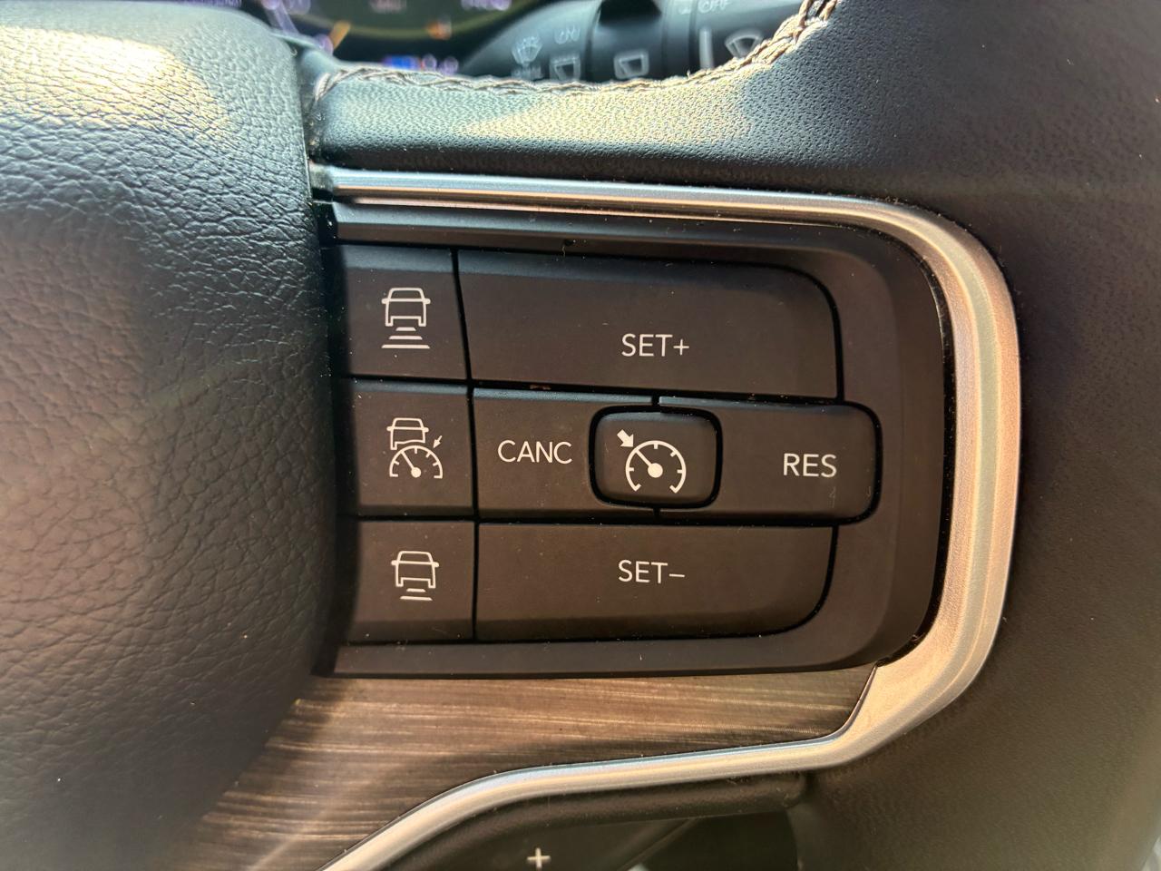 Jeep Wagoneer Series III 4WD 2024