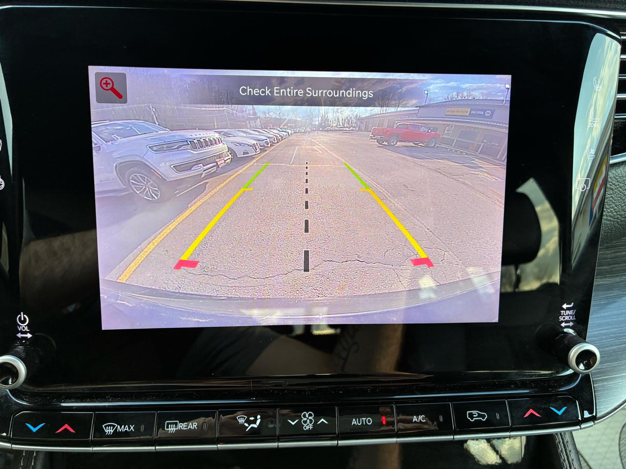 Jeep Wagoneer Series III 4WD 2024