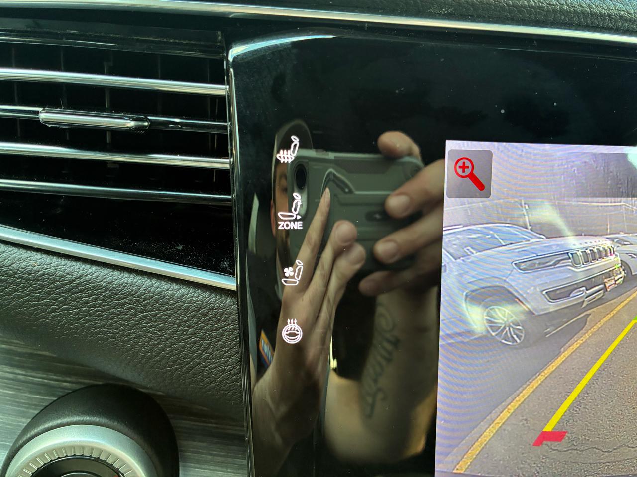 Jeep Wagoneer Series III 4WD 2024