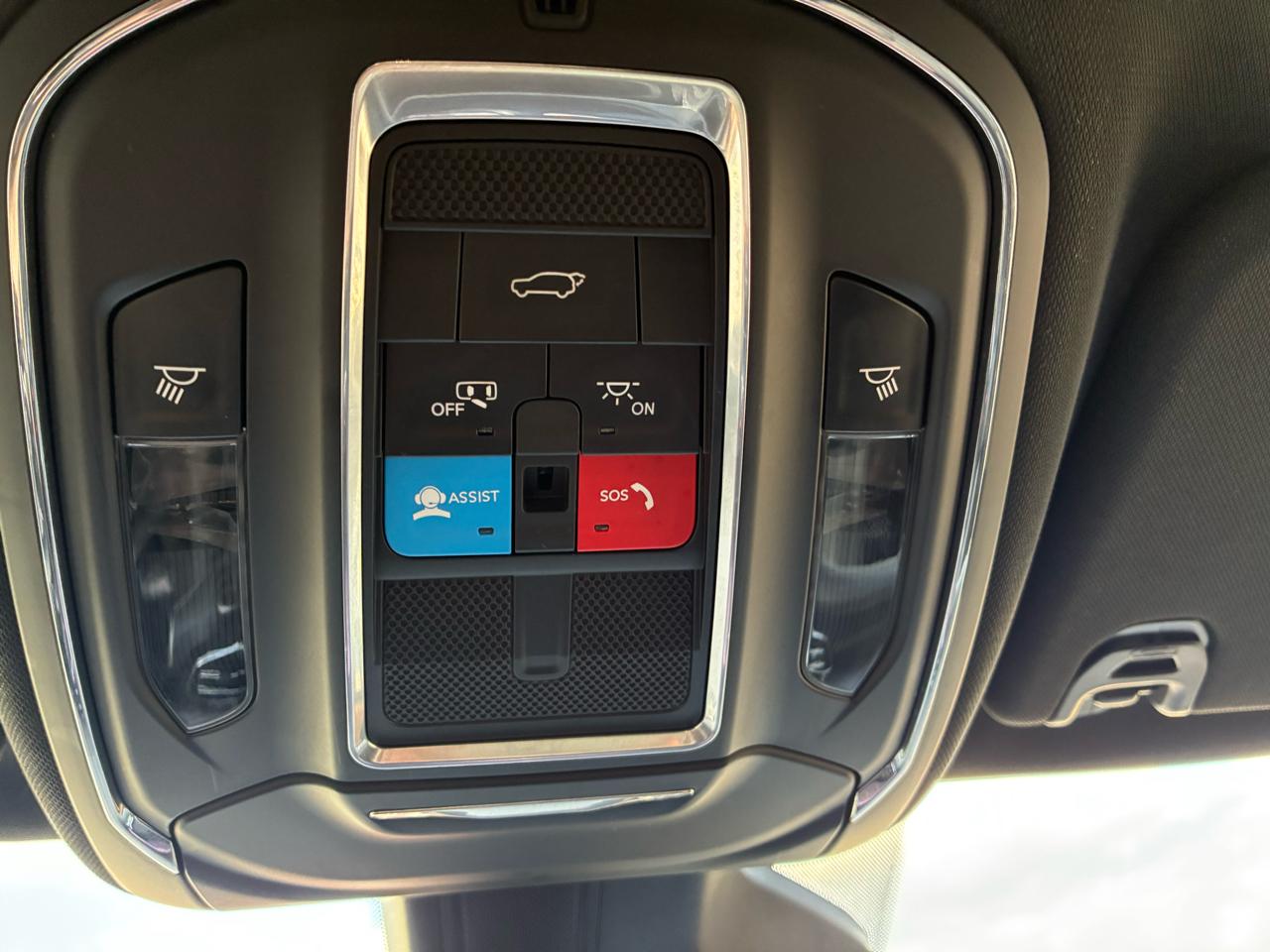 Jeep Wagoneer Series III 4WD 2024