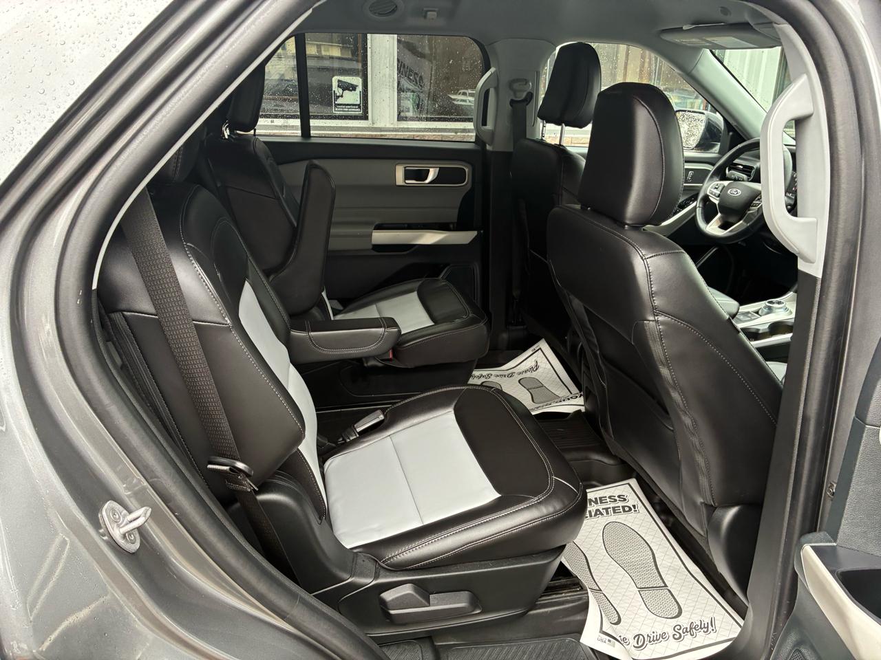 Ford Explorer XLT AWD 2023