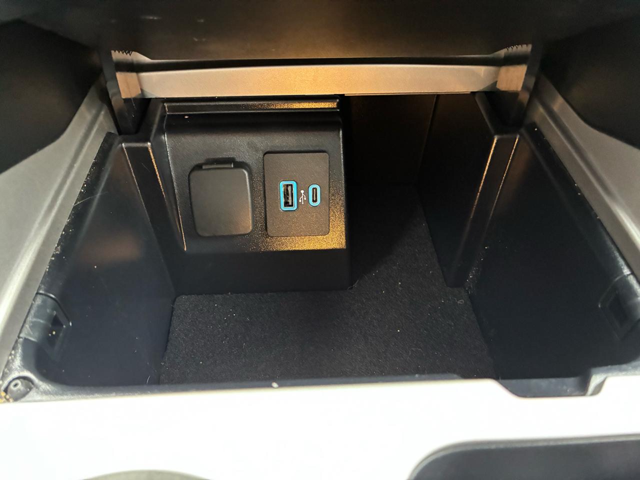 Ford Explorer XLT AWD 2023