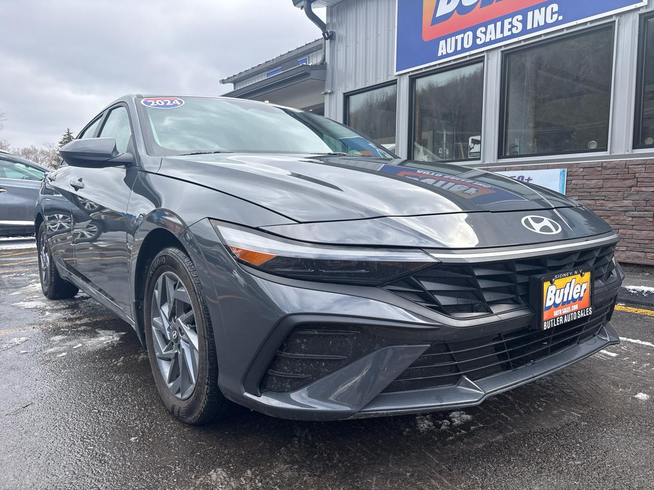 Hyundai Elantra SEL 2024