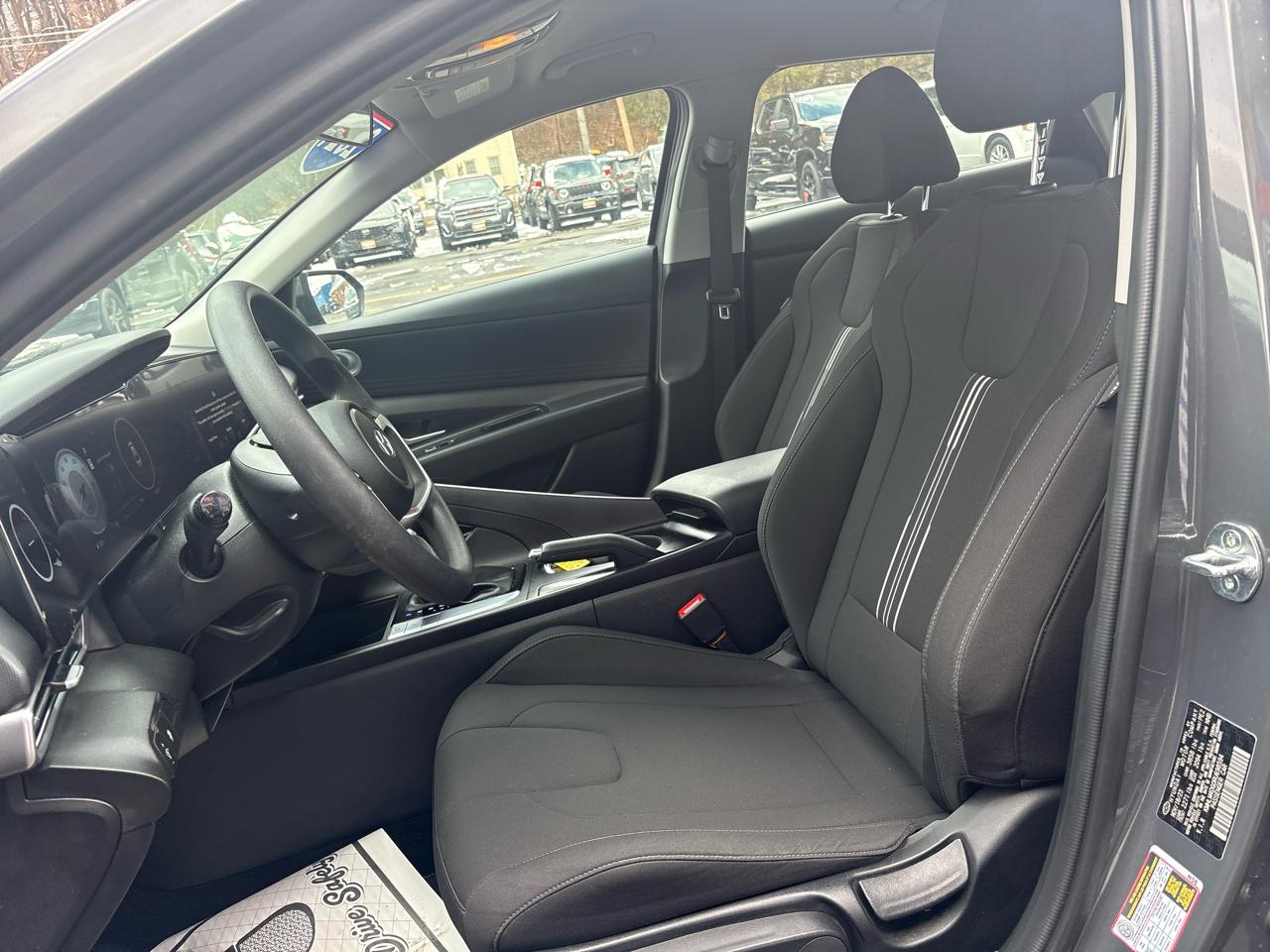 Hyundai Elantra SEL 2024