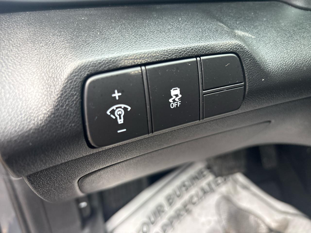 Hyundai Elantra SEL 2024