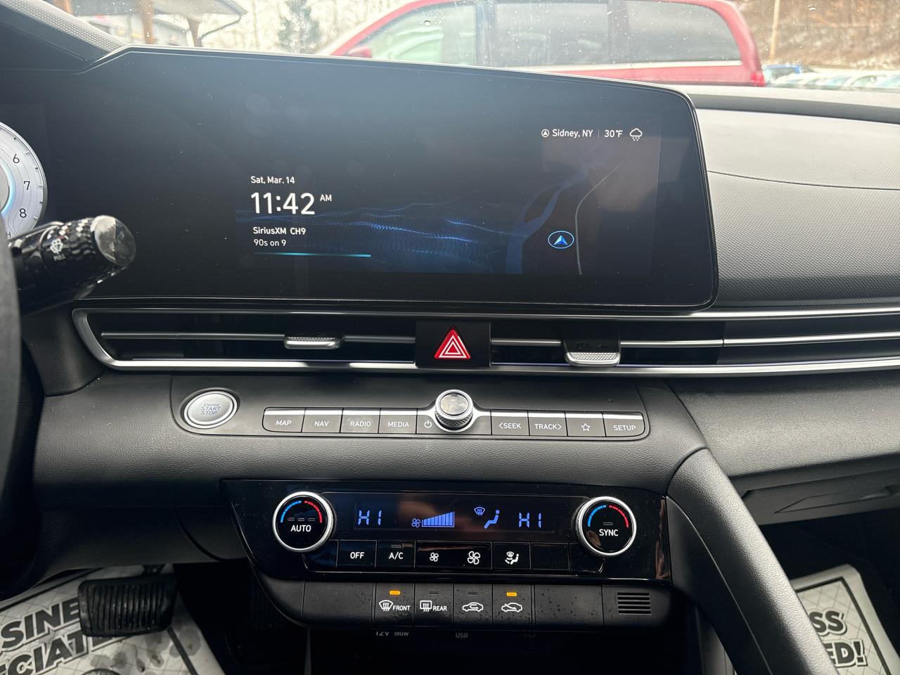 Hyundai Elantra SEL 2024