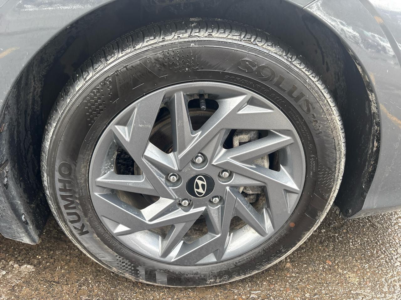 Hyundai Elantra SEL 2024