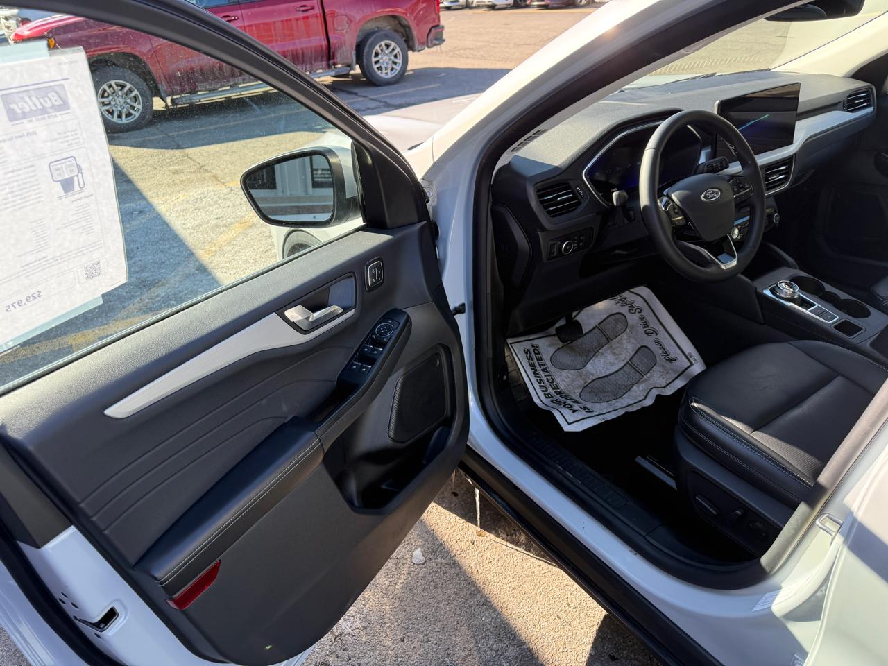 Ford Escape Platinum AWD 2025