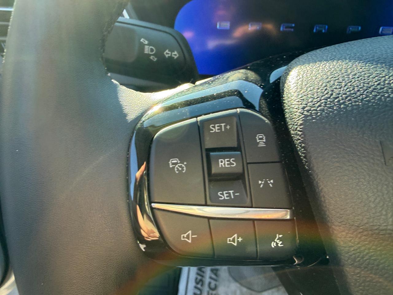 Ford Escape Platinum AWD 2025