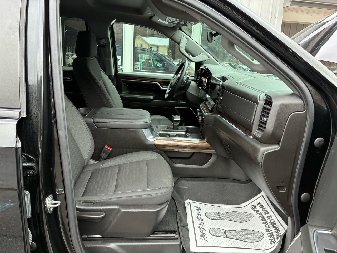 Chevrolet Silverado 1500 RST Crew Cab 4WD 2023