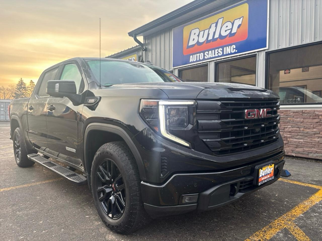 GMC Sierra 1500 Elevation Crew Cab 4WD 2024