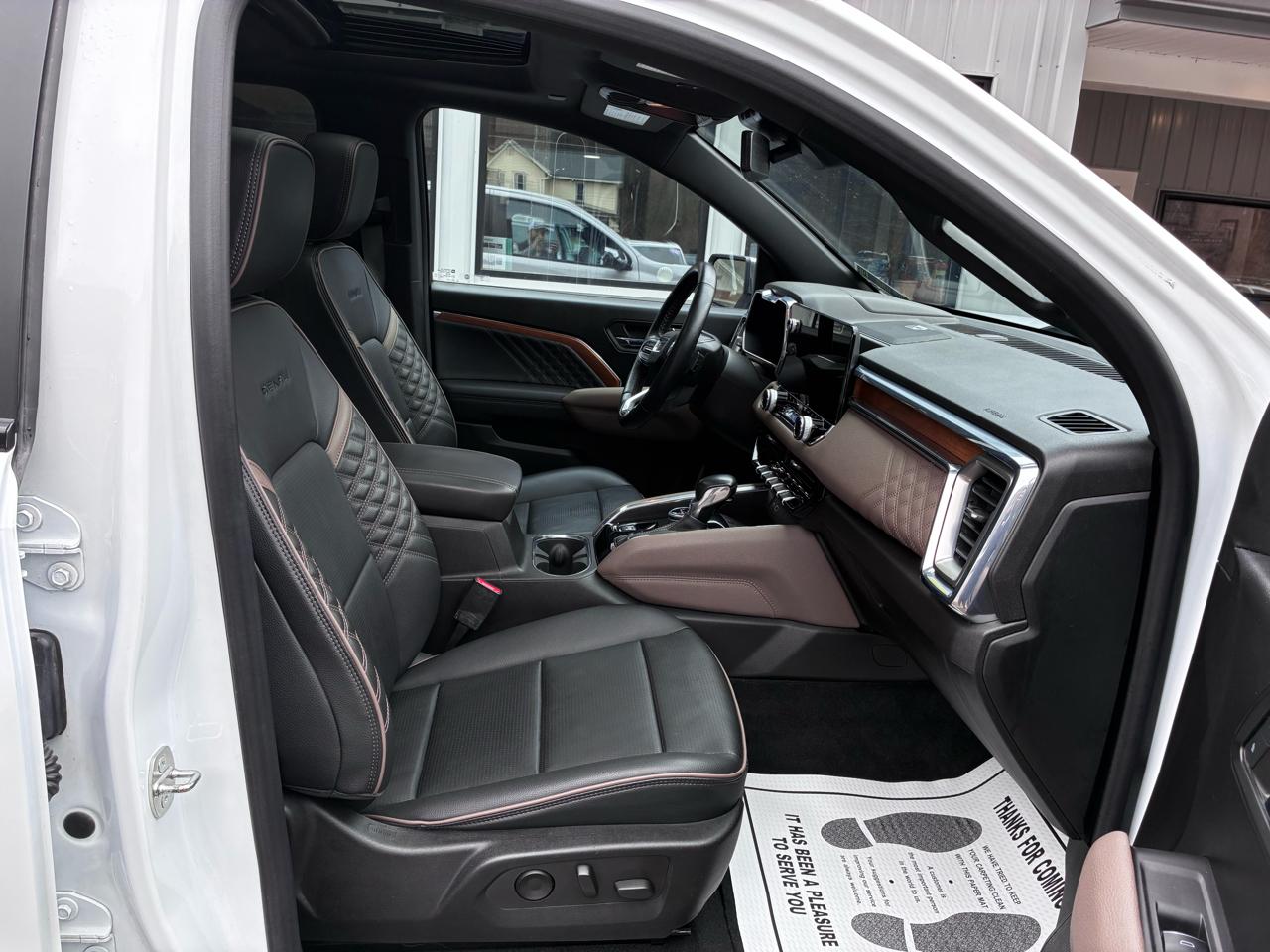 GMC Canyon Denali Crew Cab 4WD 2023