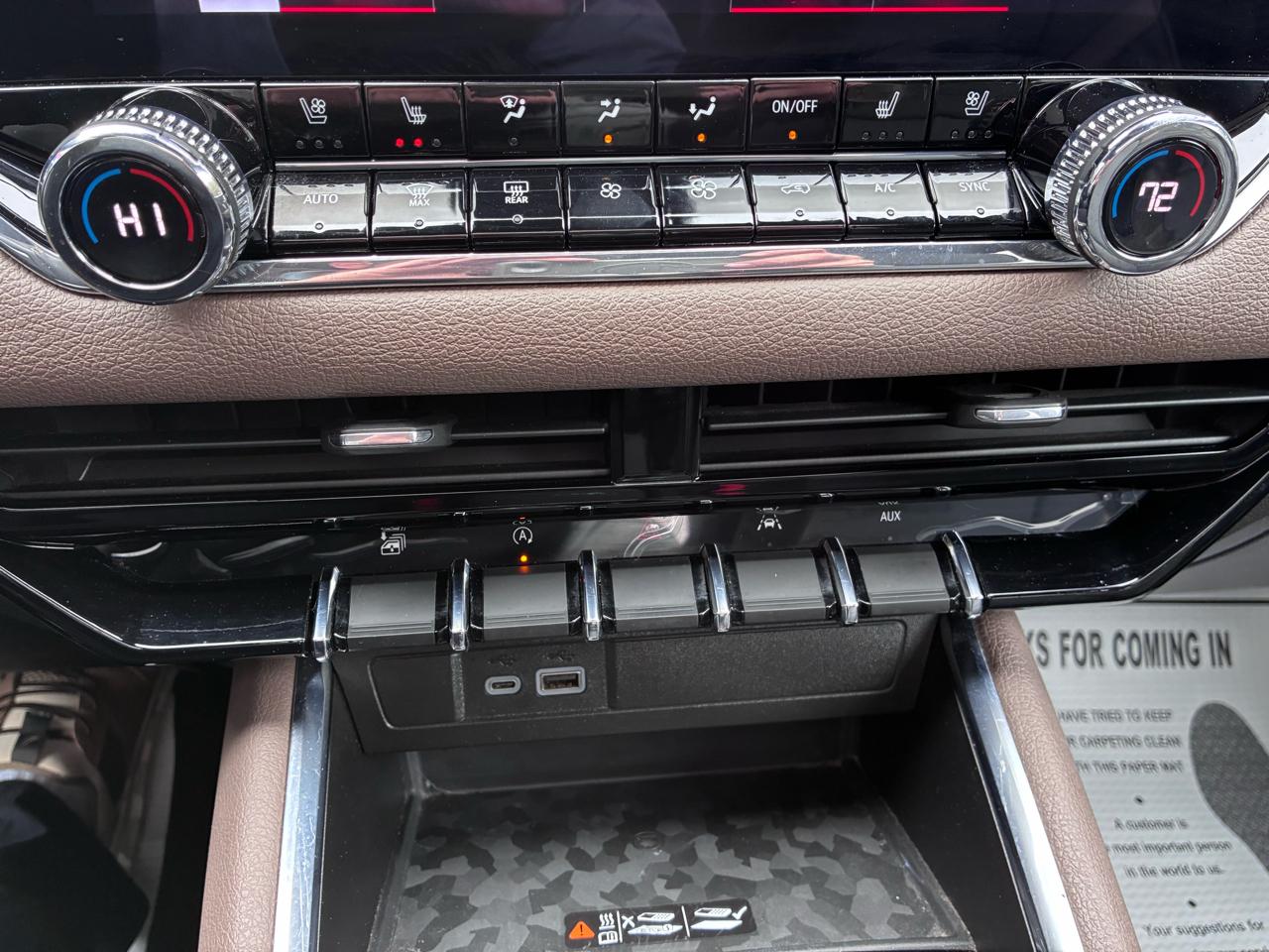 GMC Canyon Denali Crew Cab 4WD 2023