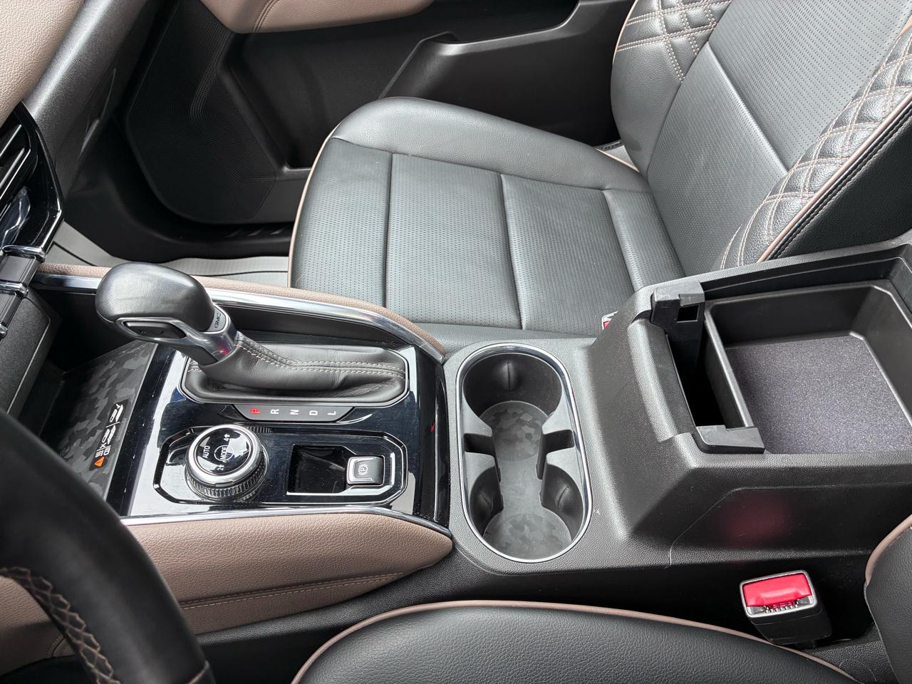 GMC Canyon Denali Crew Cab 4WD 2023