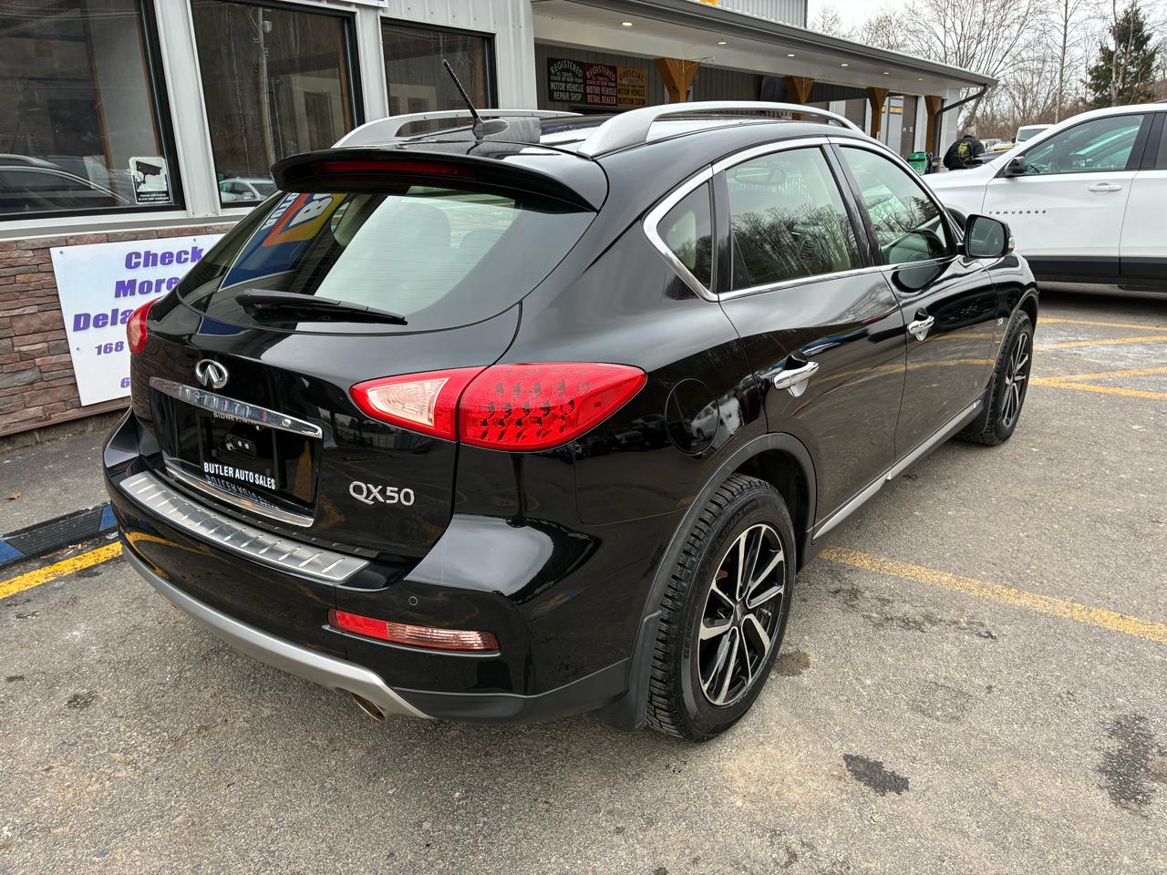 Infiniti QX50 Base AWD 2017