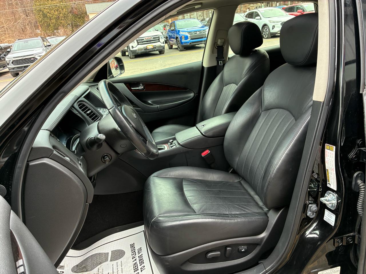 Infiniti QX50 Base AWD 2017