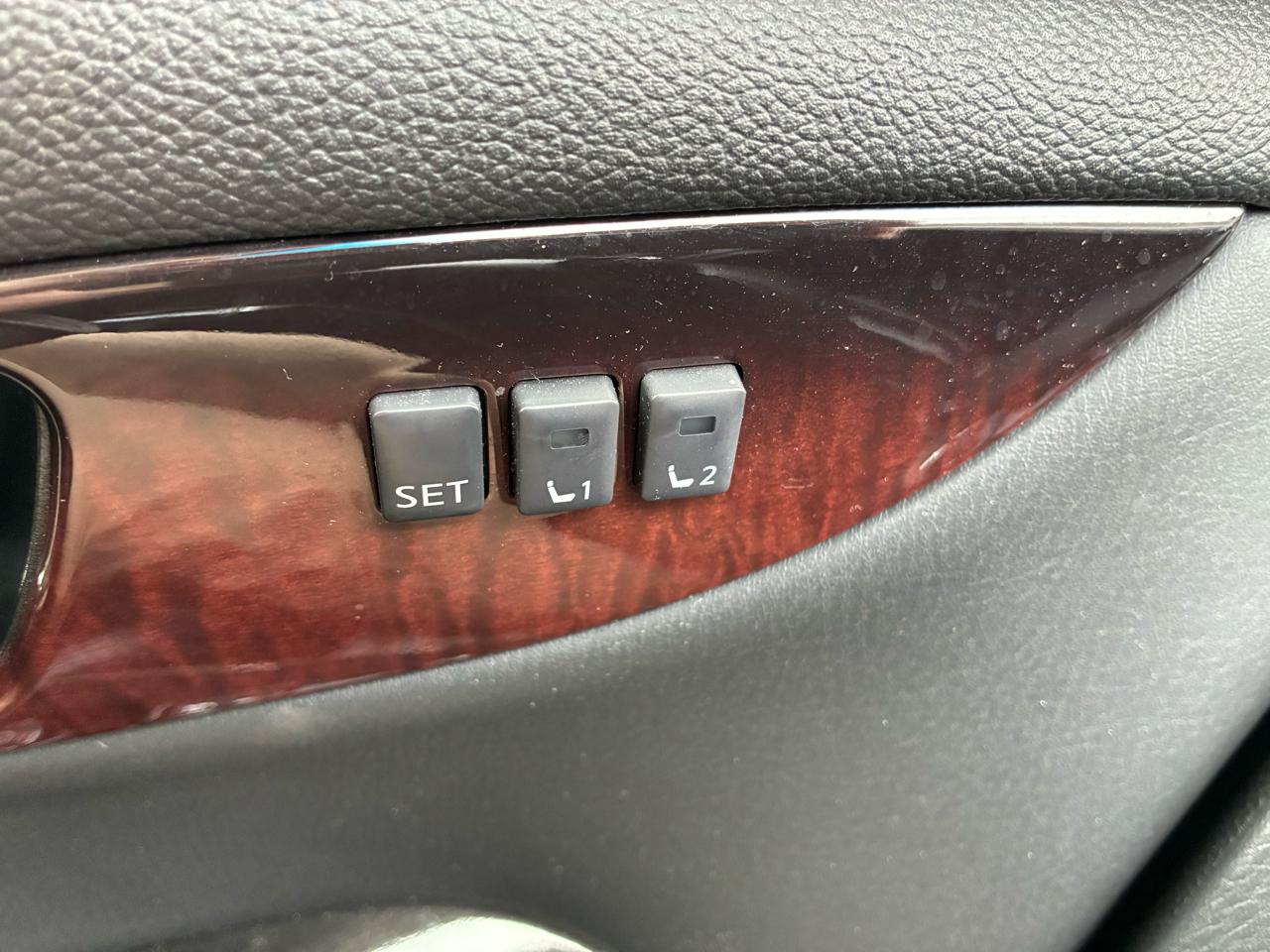 Infiniti QX50 Base AWD 2017