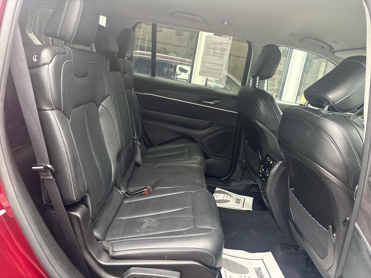 Jeep Grand Cherokee L Limited 4WD 2023