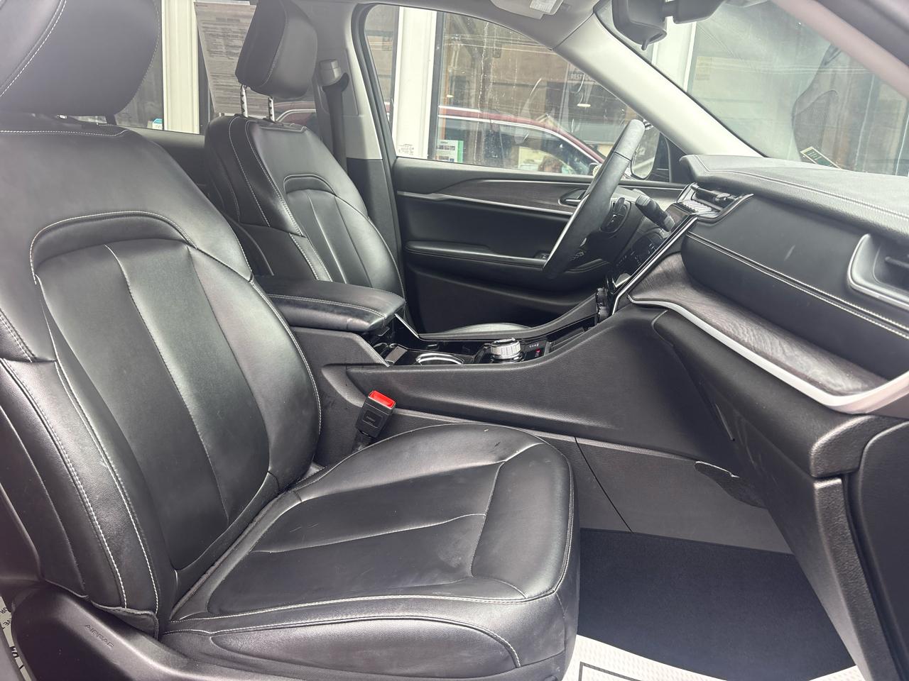 Jeep Grand Cherokee L Limited 4WD 2023