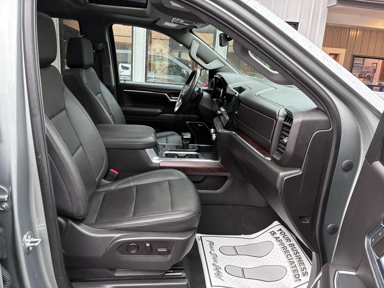 GMC Sierra 1500 SLT Crew Cab 4WD 2023