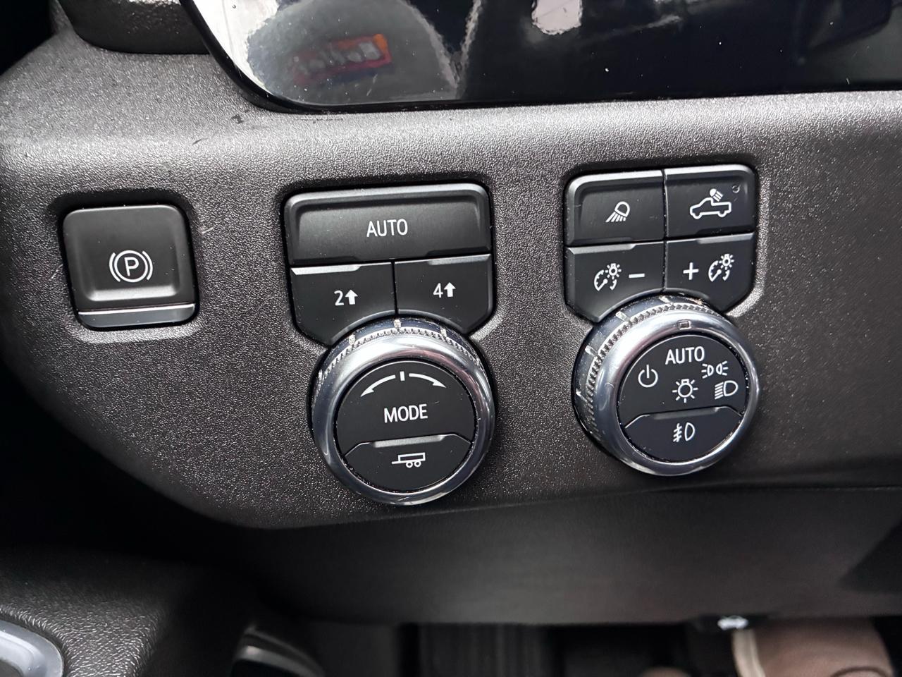 GMC Sierra 1500 SLT Crew Cab 4WD 2023