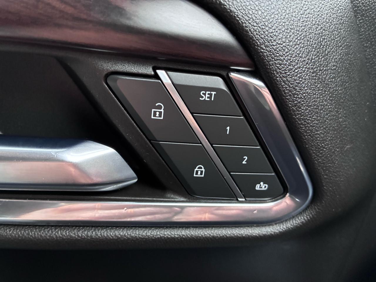 GMC Sierra 1500 SLT Crew Cab 4WD 2023