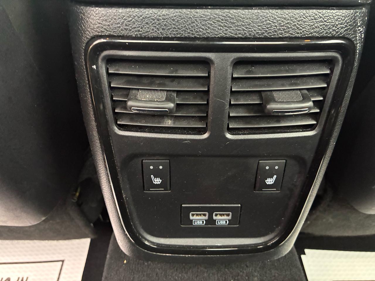 Dodge Charger GT AWD 2021