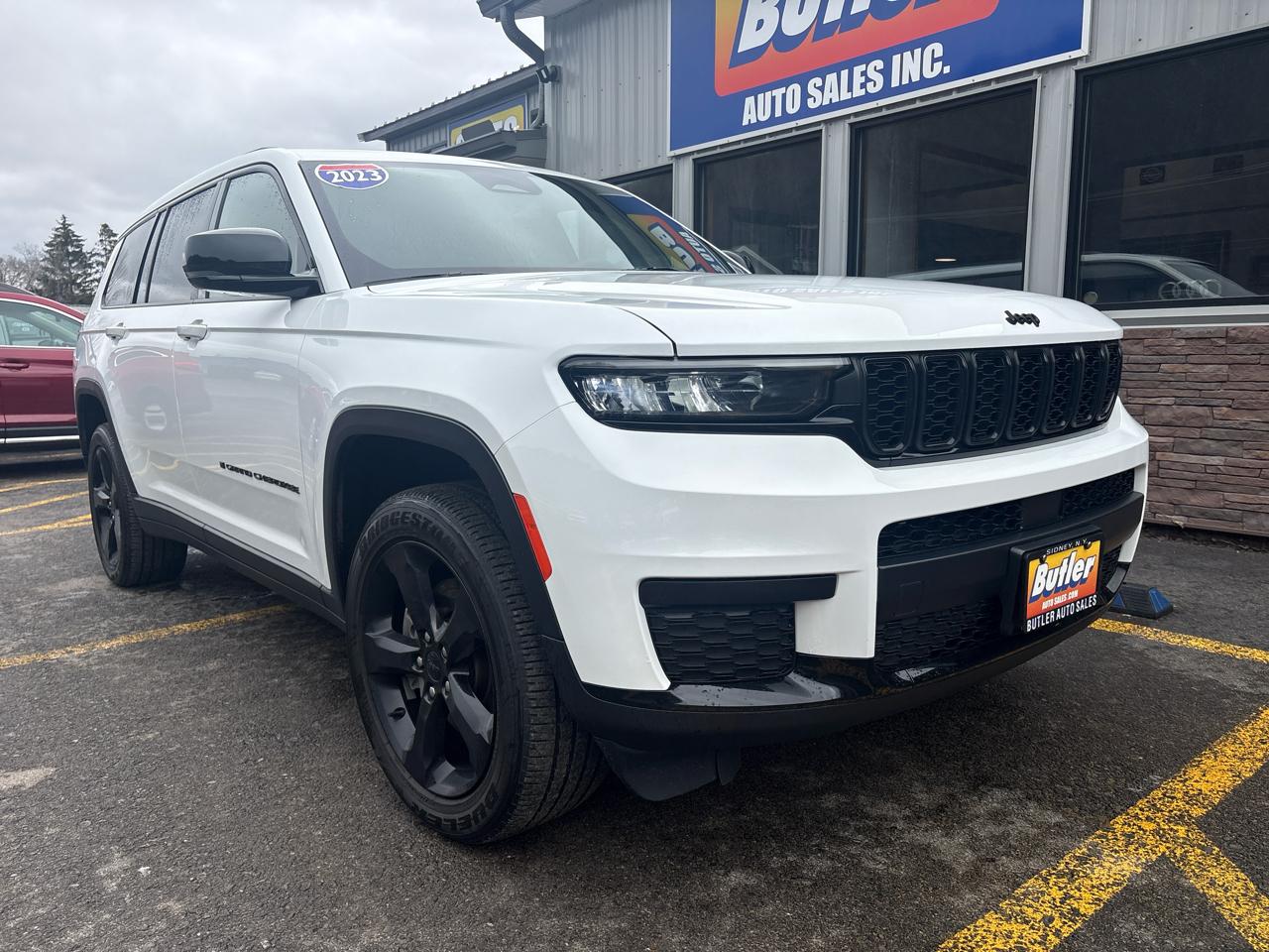 Jeep Grand Cherokee L Laredo 4WD 2023