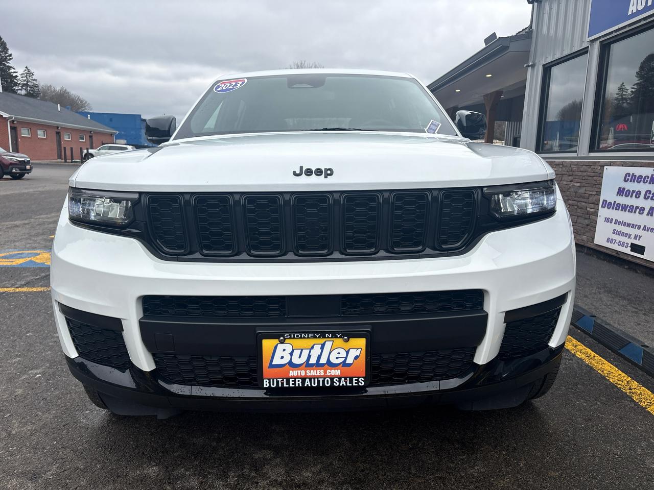 Jeep Grand Cherokee L Laredo 4WD 2023