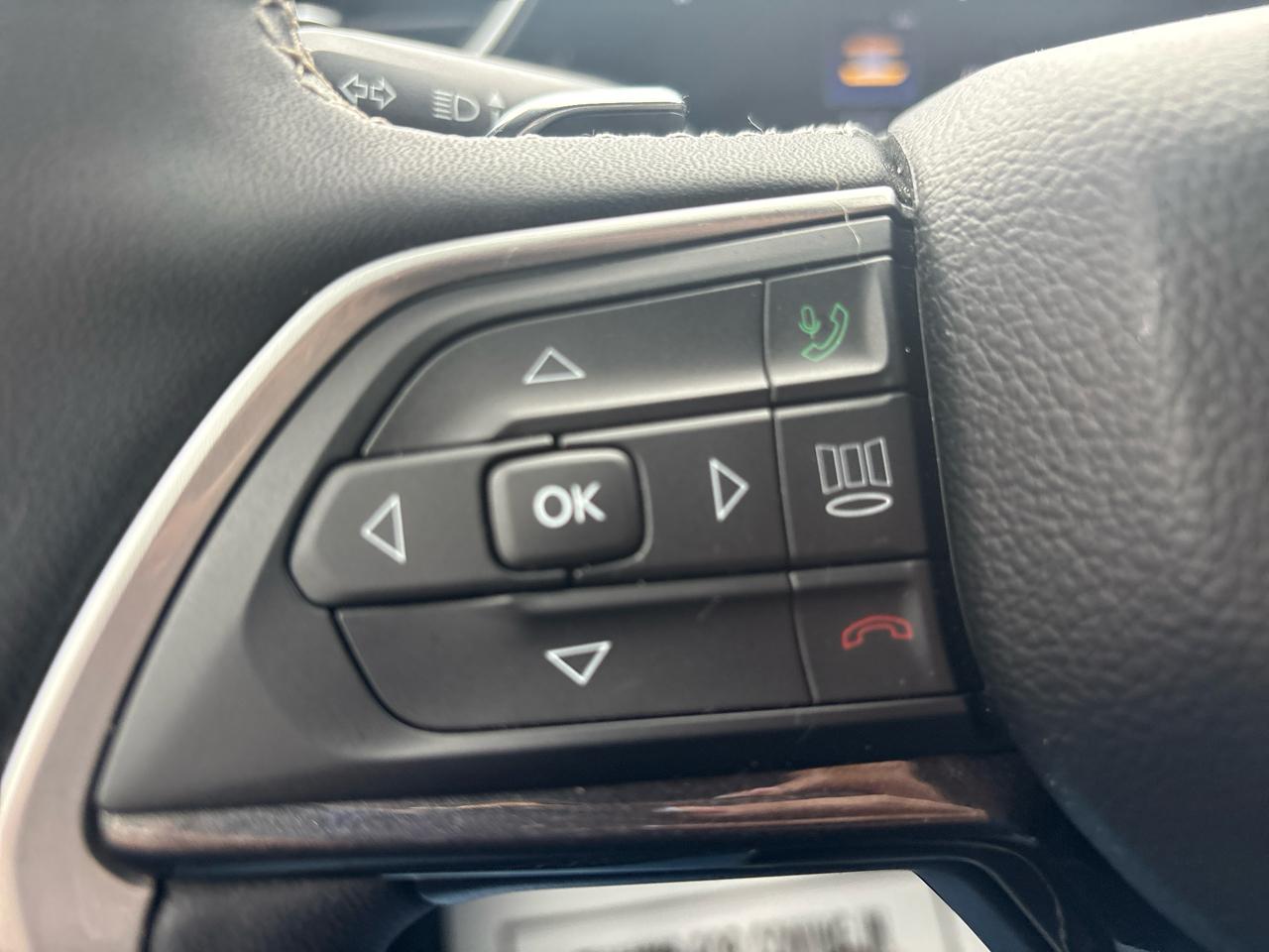 Jeep Grand Cherokee L Laredo 4WD 2023